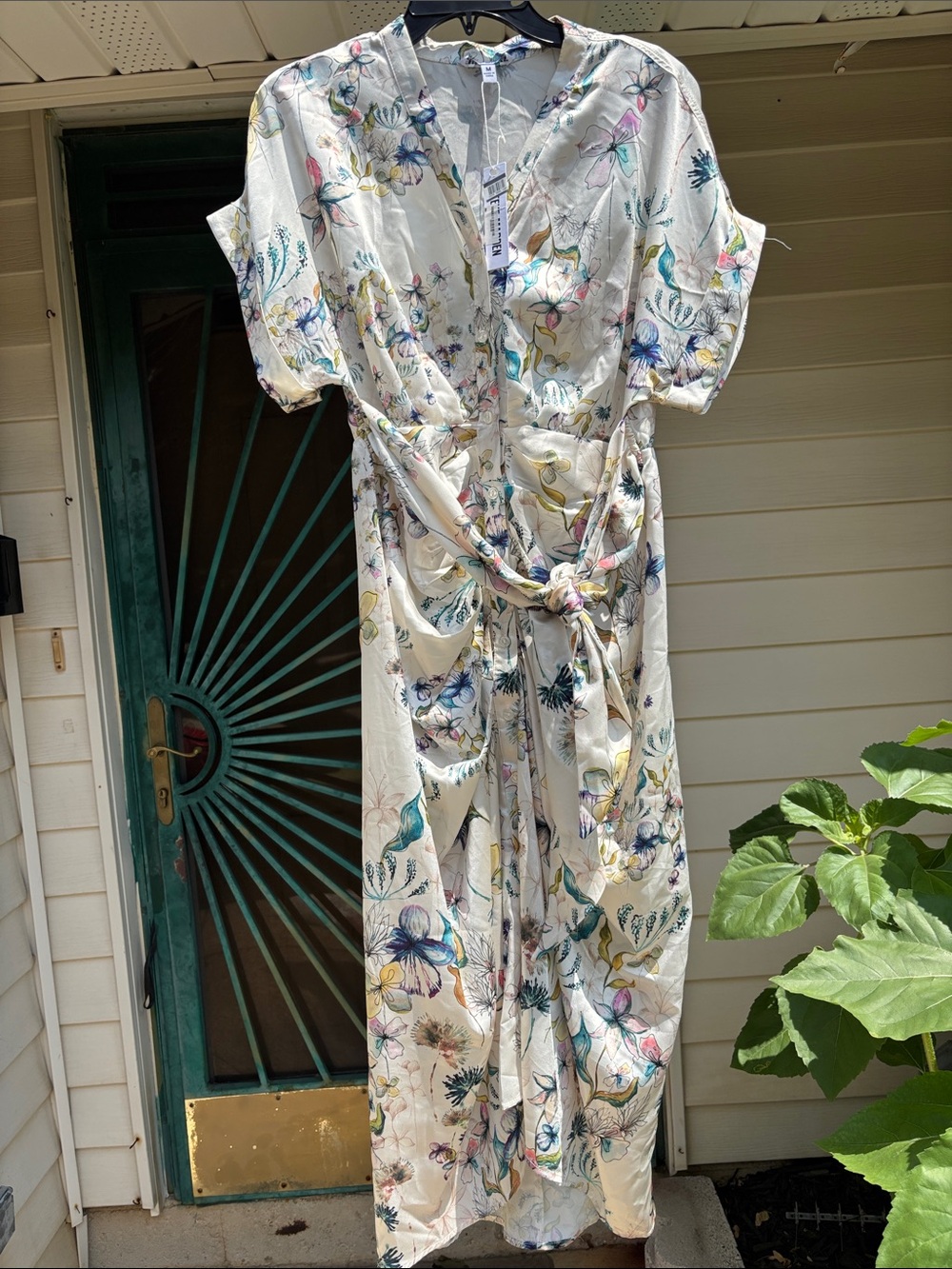 Steve Madden Cream Floral Tie-Front Dress